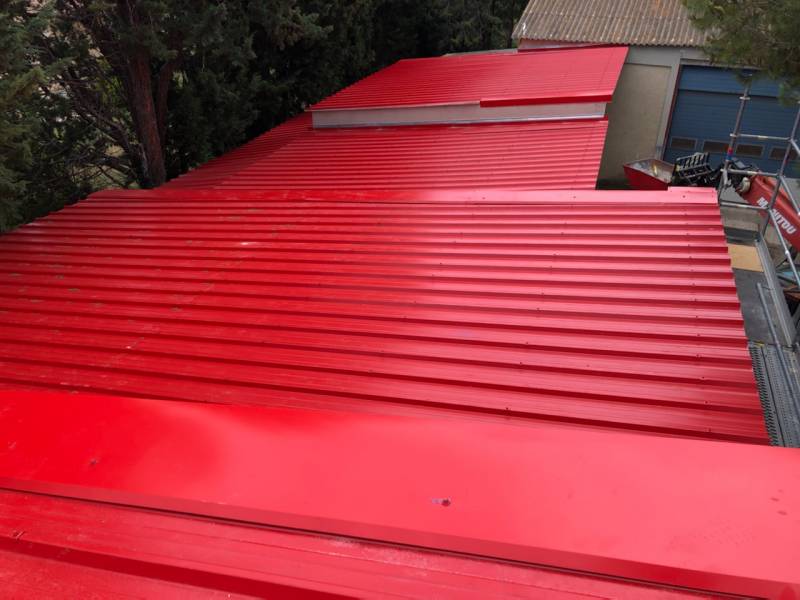 Devis pour la réparation de la toiture métallique d'un entrepôt à Salon de Provence