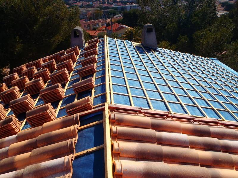 Couverture de toit de maison en construction Marseille