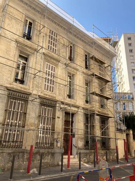 Rénovation de la couverture d'un immeuble en copropriété à Marseille 8ème
