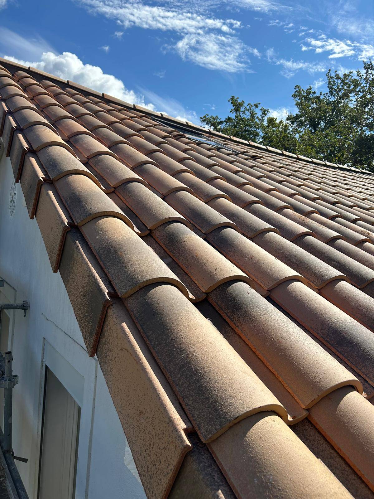 Rénovation des débordements de toit en bois dans le 13320