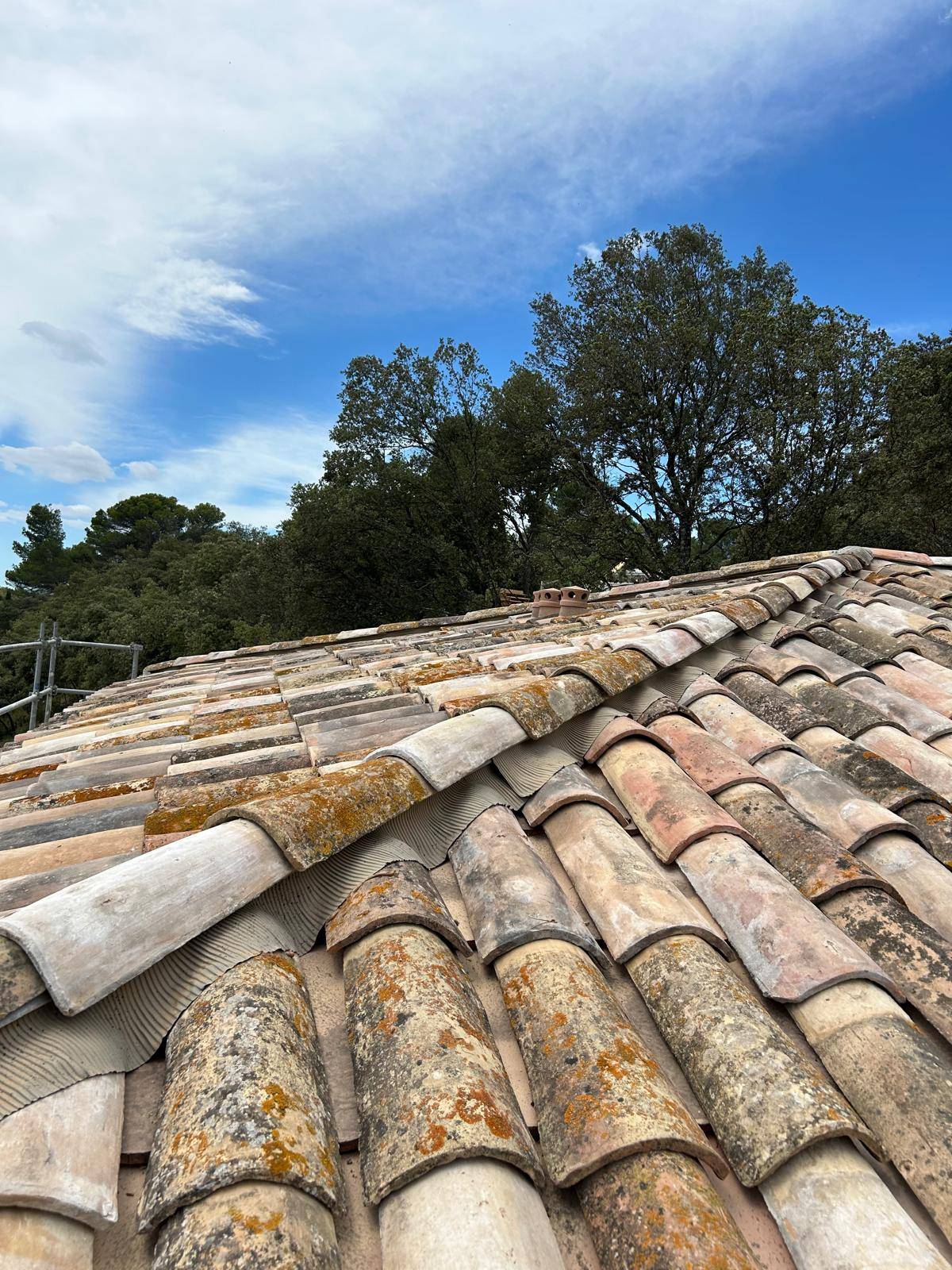 Couverture en tuiles canal à Aix-en-Provence 13080