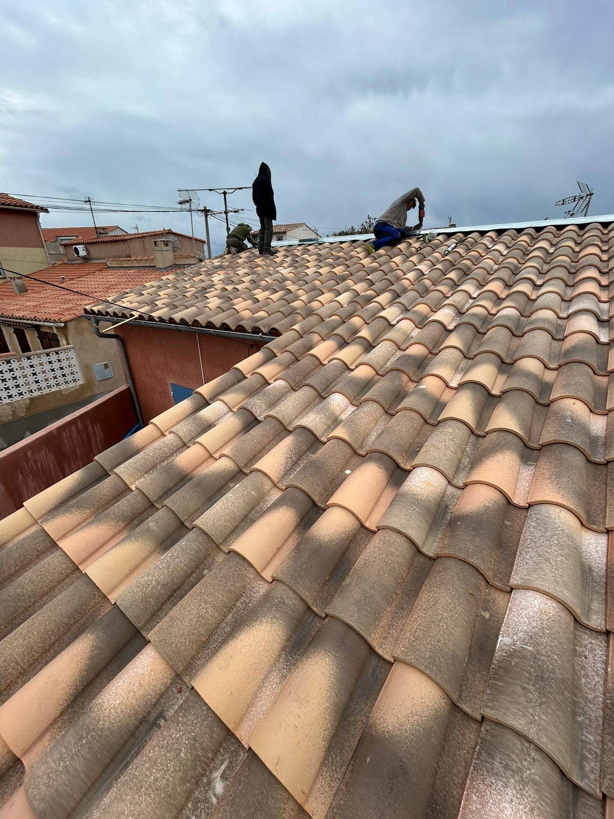 Altitude Bois entreprise spécialisée dans la réfection de toiture et couverture dans les Bouches du Rhône