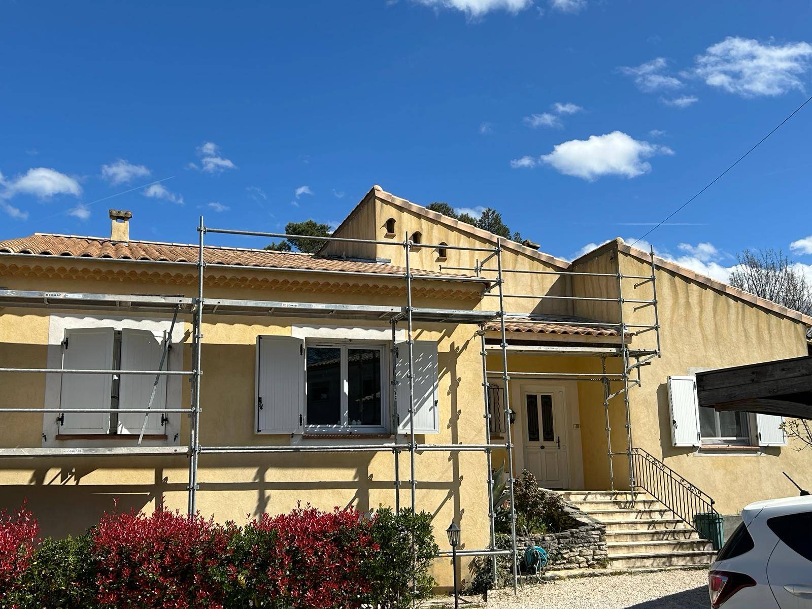 Réfection d'une toiture à Puyricard dans le 13