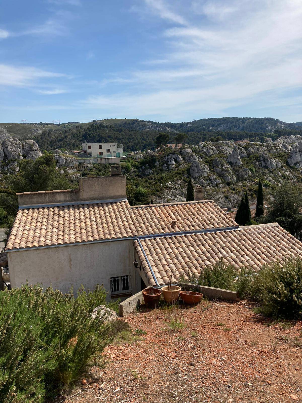 Intervention sur la charpente d'un logement pour remplacer les liteaux près de Rognac