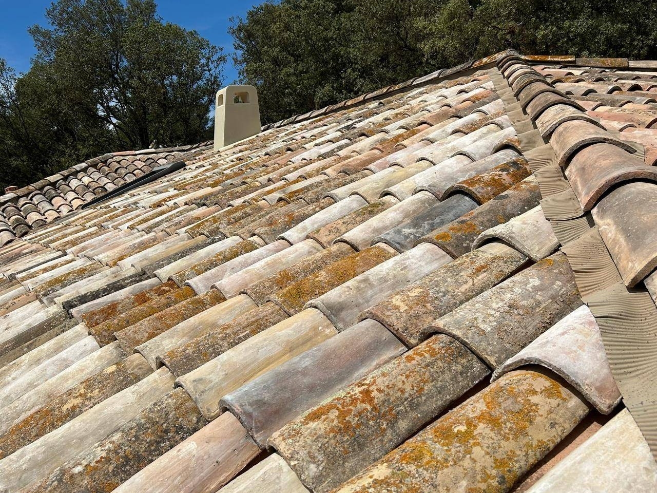 Refection de toiture à Marseille 13012