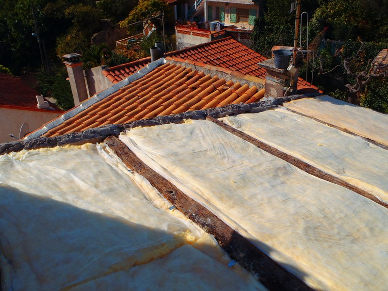 Isolation comble laine de verre Trets