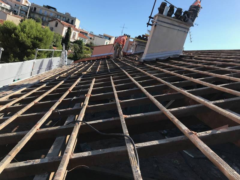 Revêtement isolant pour le toit : écran sous-toiture à dans le 7ème arrondissement de Marseille (13)
