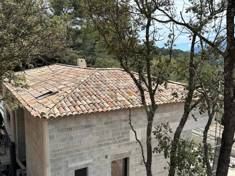 Construction d'une charpente et couverture provençale à Aix 13080