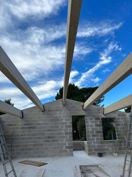 Réalisation d'une charpente avec écran sous toiture dans le 13006