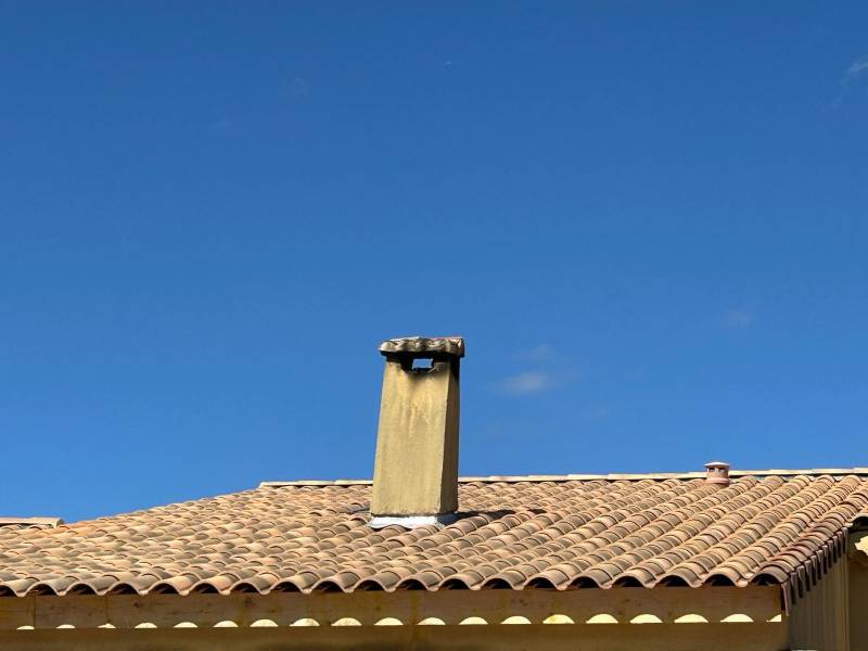Pose de tuiles double canal à Puyricard près d'Aix-en-Provence