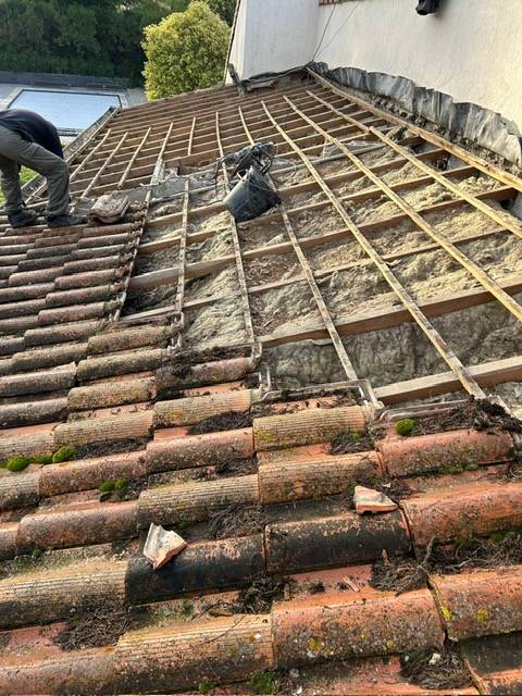 Dépose de l'ancienne couverture à Gardanne 13