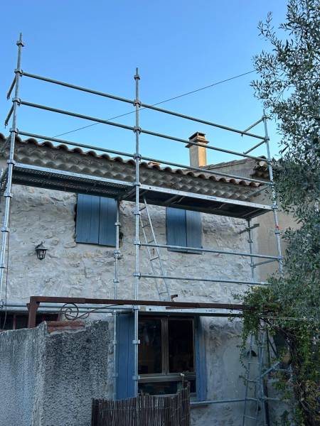 Installation d'un écran sous toiture à Fuveau dans le 13